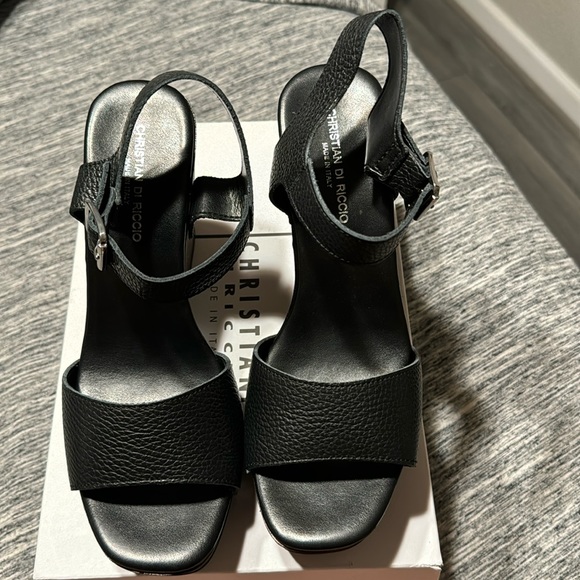 Christian Di Riccio Bkack Wedge - Picture 1 of 3